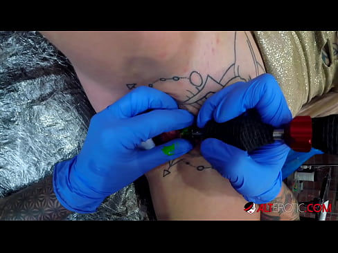 ❤️ tattooed ທີ່ສຸດ Hottie Sully Savage ໄດ້ຮັບ tattoo ສຸດ clitoris ຂອງນາງ ☑ ໜັງໂປ້ ທີ່ lo.mkdou33miass.ru ❌